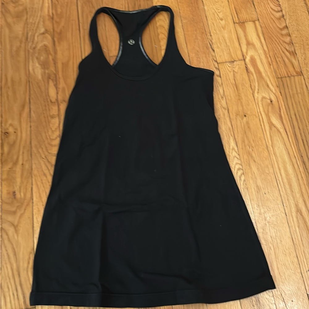Lululemon razorback tank - size 6